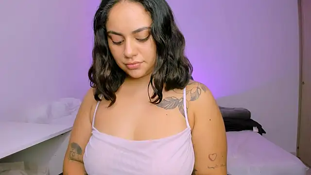 susy angel online show from February 14, 10:39 pm