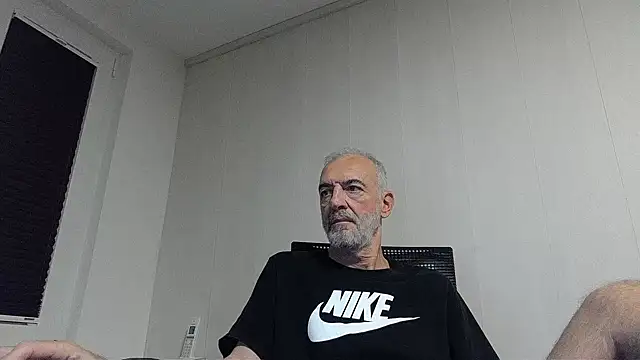 Snapshot of Herba_Mare chatting on December 23, 9:08 pm Herba Mare online show from December 23, 9:08 pm