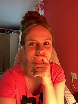 SophiaSweet  online show from March 15, 8:31 am