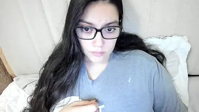 roniewester online show from February 28, 2:45 am