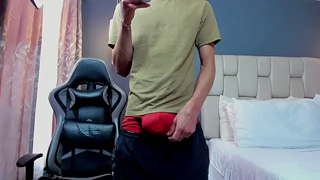 Snapshot of Luis_Negreteth chatting on November 26, 8:21 pm Luis Negreteth online show from November 26, 8:21 pm