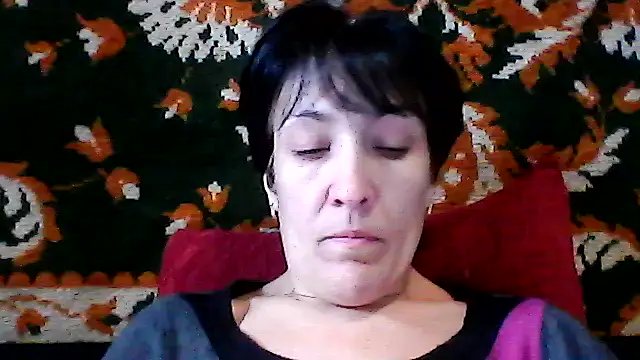 SunnyAmorre online show from October 15, 9:09 am