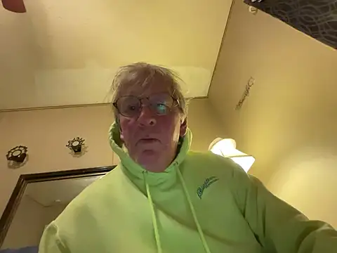 jck1m0t online show from February 18, 12:59 am