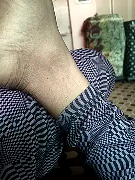 Snapshot of deshimund chatting on December 20, 1:56 am deshimund online show from December 20, 1:56 am