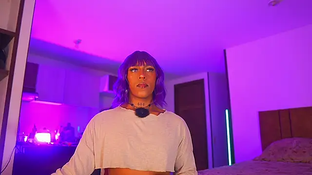 Snapshot of AmberRaus chatting on November 9, 2:32 am AmberRaus online show from November 9, 2:32 am