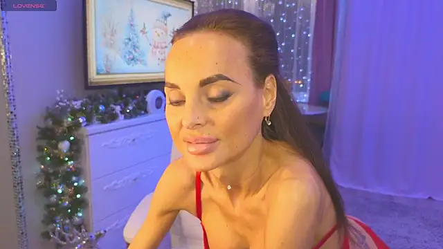 Snapshot of AlettaBlack chatting on December 25, 7:24 pm AlettaBlack online show from December 25, 7:24 pm