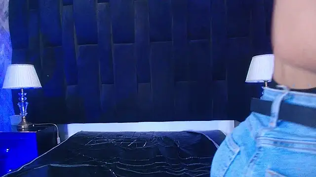 shelsyloreds online show from February 1, 11:54 am