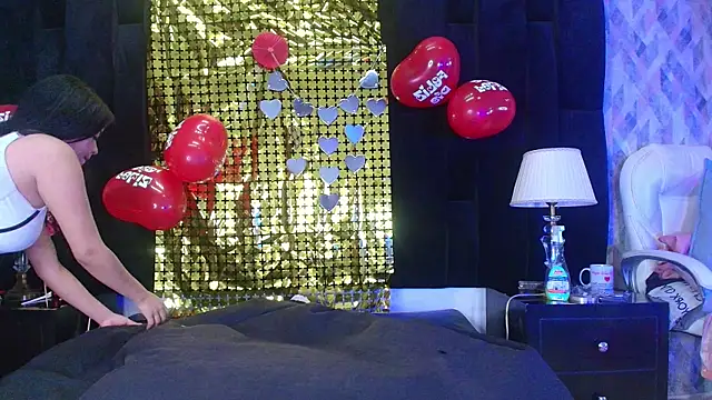 shelsyloreds online show from February 14, 11:53 am