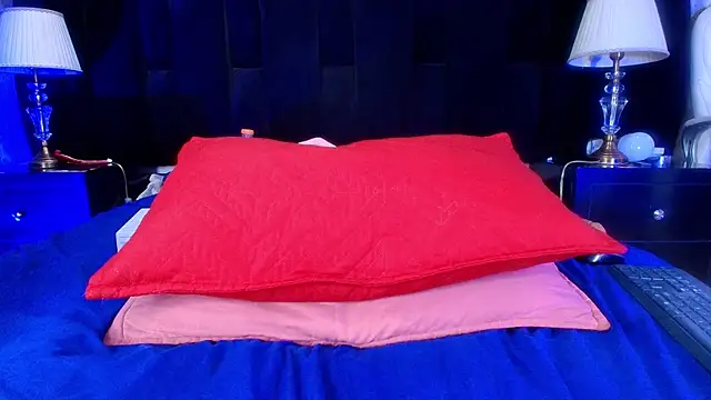 shelsyloreds online show from March 4, 2:53 pm