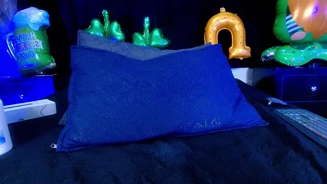 shelsyloreds online show from March 14, 3:36 pm