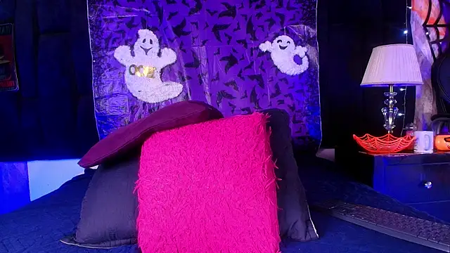 shelsyloreds online show from October 16, 12:17 pm