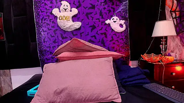 shelsyloreds online show from October 30, 11:55 am