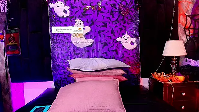 shelsyloreds online show from October 31, 11:55 am