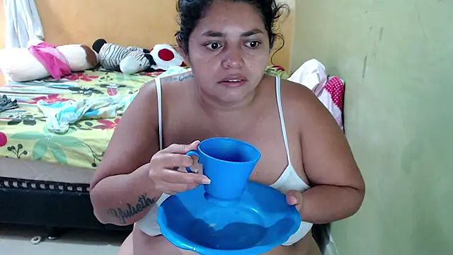 Snapshot of yulieth_bbw chatting on February 28, 11:25 am yulieth bbw online show from February 28, 11:25 am