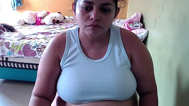Snapshot of yulieth_bbw chatting on December 4, 1:42 pm yulieth bbw online show from December 4, 1:42 pm