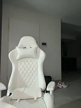 HannaXLove online show from December 21, 9:11 pm