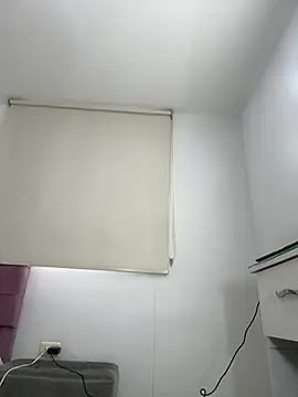 Snapshot of lau_ass_goddess chatting on December 23, 11:25 am lau ass goddess online show from December 23, 11:25 am