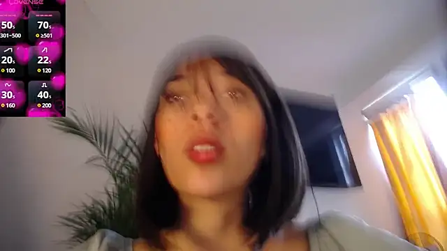 Snapshot of maggie_kay chatting on February 12, 2:32 pm maggie kay online show from February 12, 2:32 pm