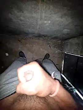 Snapshot of breejs chatting on November 26, 4:35 am breejs online show from November 26, 4:35 am