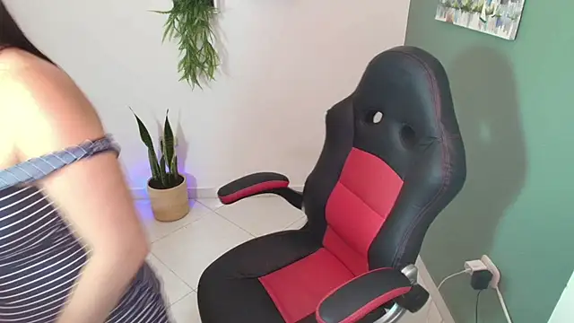 bella 99  online show from January 9, 2:40 pm