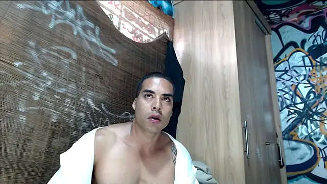 Justin Frank online show from November 30, 9:19 pm