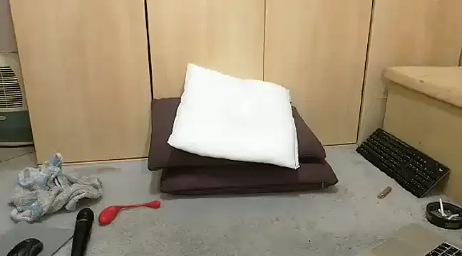 Snapshot of vanda26hot chatting on February 2, 8:35 am vanda26hot online show from February 2, 8:35 am