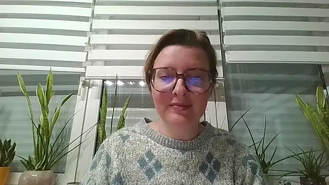 LiquidLeonie online show from March 31, 12:12 am