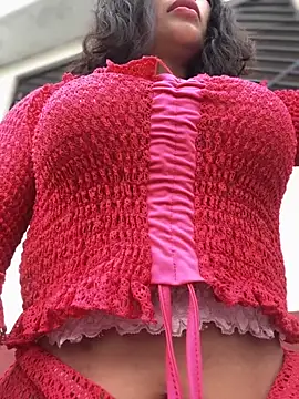 Snapshot of sexi_noemi chatting on October 3, 2:58 pm sexi noemi online show from October 3, 2:58 pm