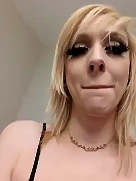 AmethystFoxx online show from January 20, 6:10 pm
