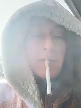 Mini And The Bear online show from February 21, 3:57 pm