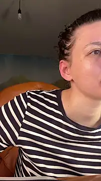 Snapshot of NinaVI chatting on December 29, 5:54 pm NinaVI online show from December 29, 5:54 pm