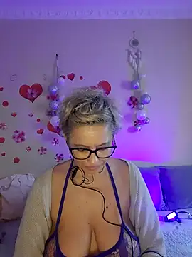 BellaBellaHot online show from December 2, 9:58 am