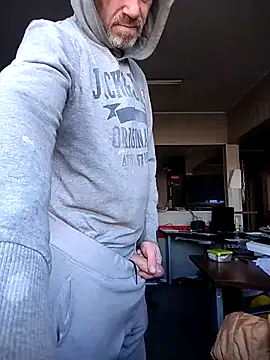 wilkalfa online show from April 2, 6:44 am