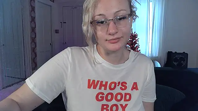 Snapshot of ashleyblaydex chatting on December 3, 8:07 pm ashleyblaydex online show from December 3, 8:07 pm