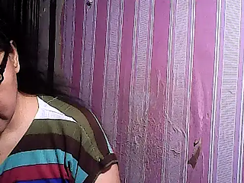 sweetsosie18 online show from March 18, 9:43 pm