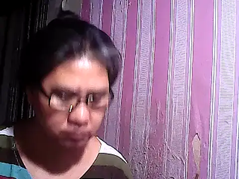 sweetsosie18 online show from March 19, 8:22 pm