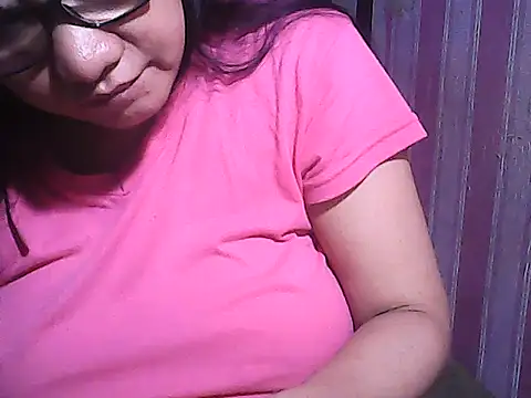 sweetsosie18 online show from November 4, 8:41 pm