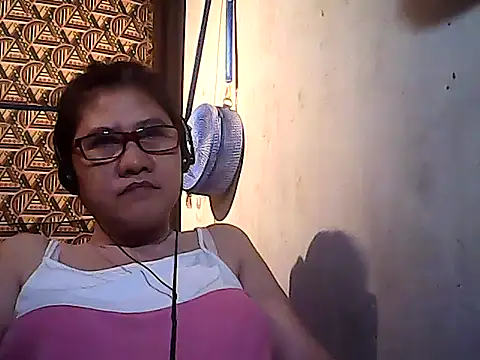 sweetsosie18 online show from February 10, 12:20 pm