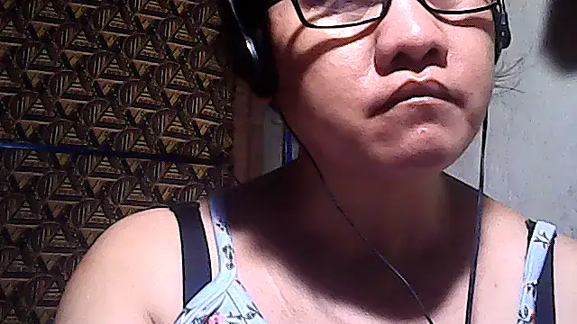 sweetsosie18 online show from February 27, 2:33 am