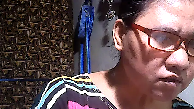 sweetsosie18 online show from April 16, 8:04 am