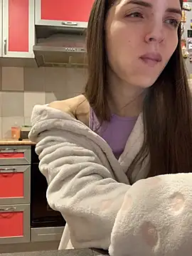 SeducingYoghourt online show from February 8, 4:10 pm