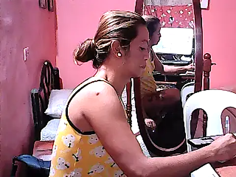 Snapshot of yummy_21xxx chatting on January 25, 5:18 am yummy 21xxx online show from January 25, 5:18 am