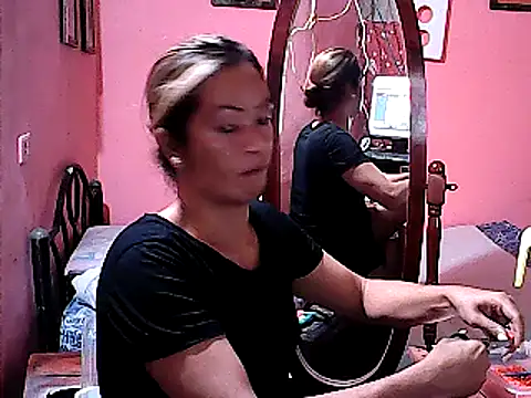 Snapshot of yummy_21xxx chatting on March 2, 3:56 am yummy 21xxx online show from March 2, 3:56 am