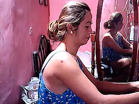 Snapshot of yummy_21xxx chatting on March 18, 6:14 am yummy 21xxx online show from March 18, 6:14 am