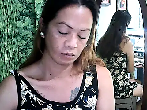Snapshot of yummy_21xxx chatting on October 7, 1:03 am yummy 21xxx online show from October 7, 1:03 am