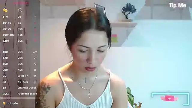 MadisonCambel online show from December 3, 12:02 am