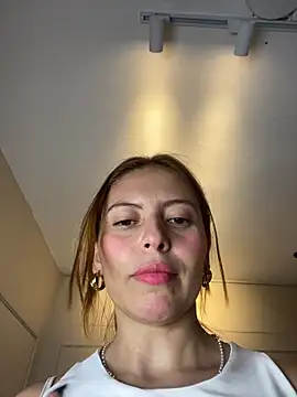 Snapshot of ROSE__15 chatting on November 3, 8:10 pm ROSE 15 online show from November 3, 8:10 pm