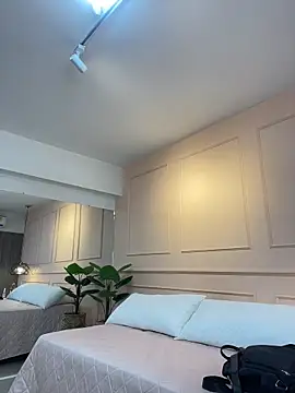 Snapshot of ROSE__15 chatting on November 21, 11:31 am ROSE 15 online show from November 21, 11:31 am