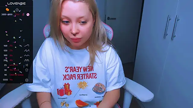 MonaLauu online show from January 16, 5:53 am