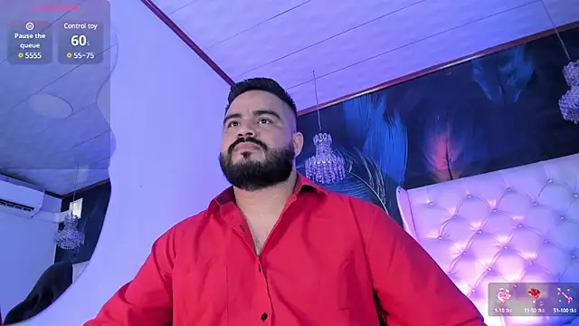 Snapshot of MichaelBear_ chatting on January 13, 1:06 pm MichaelBear online show from January 13, 1:06 pm